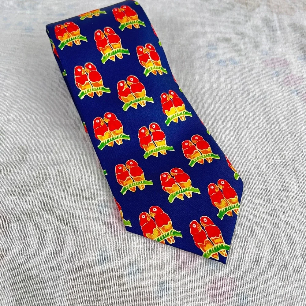 Lands End Silk Tie Mens OS Parrot Novelty Print Navy Blue Tropical Summer Preppy